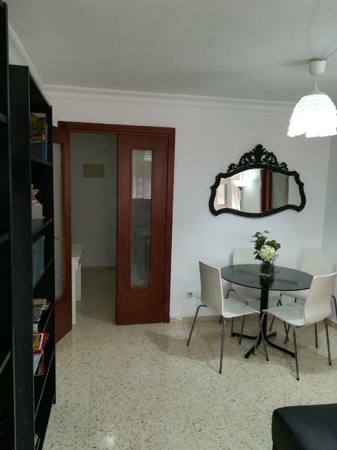 Luminoso Y Amplio Apartamento Севилья Экстерьер фото